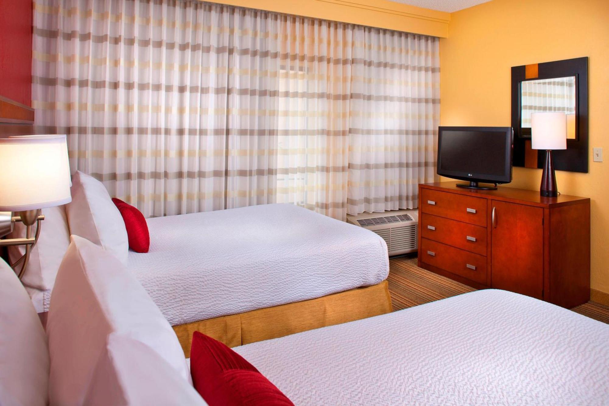 Courtyard By Marriott Baton Rouge Acadian Centre/Lsu Area Hotel Buitenkant foto