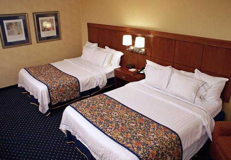 Courtyard By Marriott Baton Rouge Acadian Centre/Lsu Area Hotel Buitenkant foto